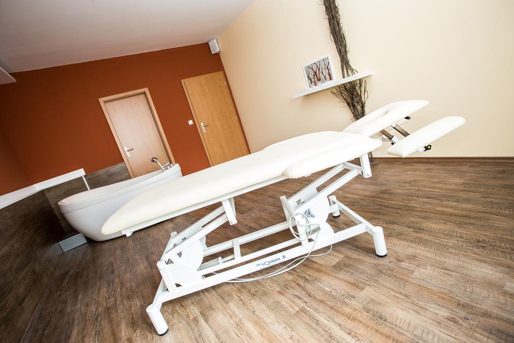 Garni Hotel Třeboň Esterno foto