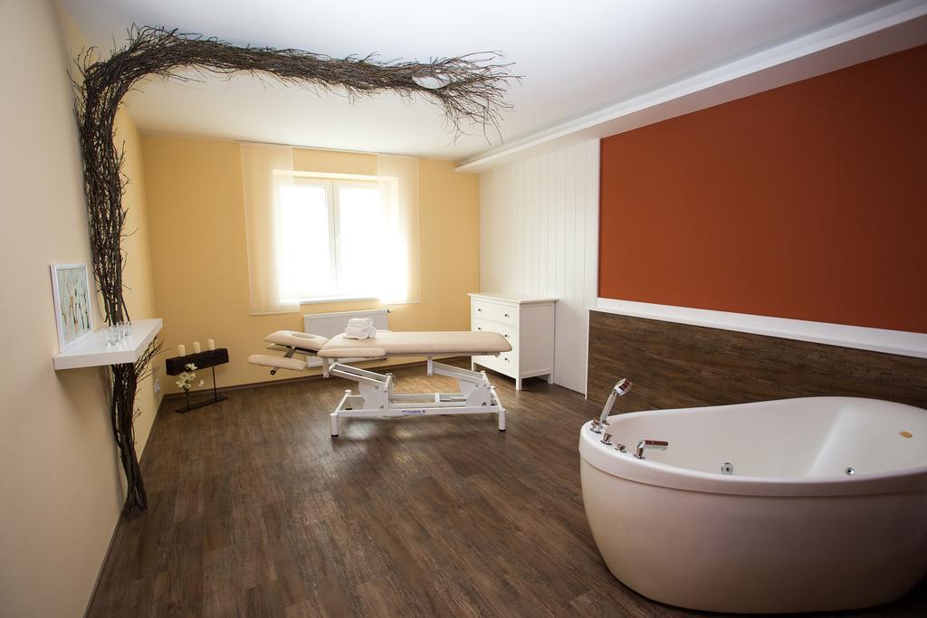 Garni Hotel Třeboň Esterno foto